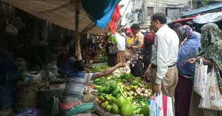 দ্বিতীয় দফায় জ্বালানি তেলের মূল্যবৃদ্ধি; প্রভাব পড়ছে কাঁচাবাজারে